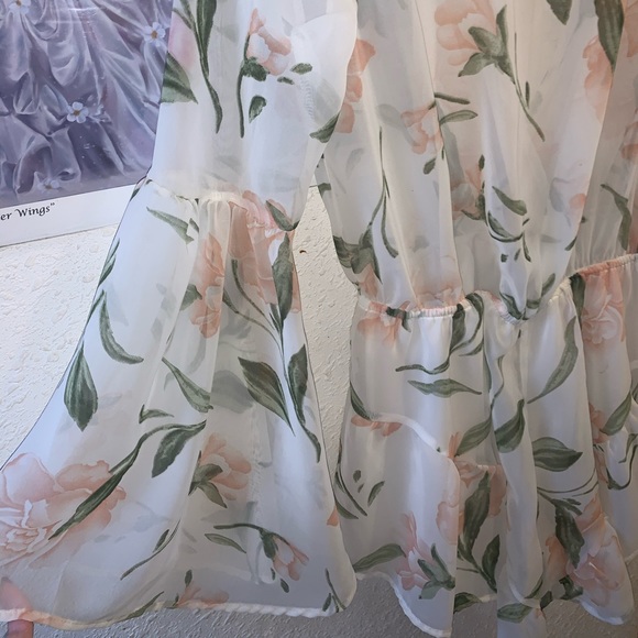 Long sleeve floral romper - Picture 4 of 5